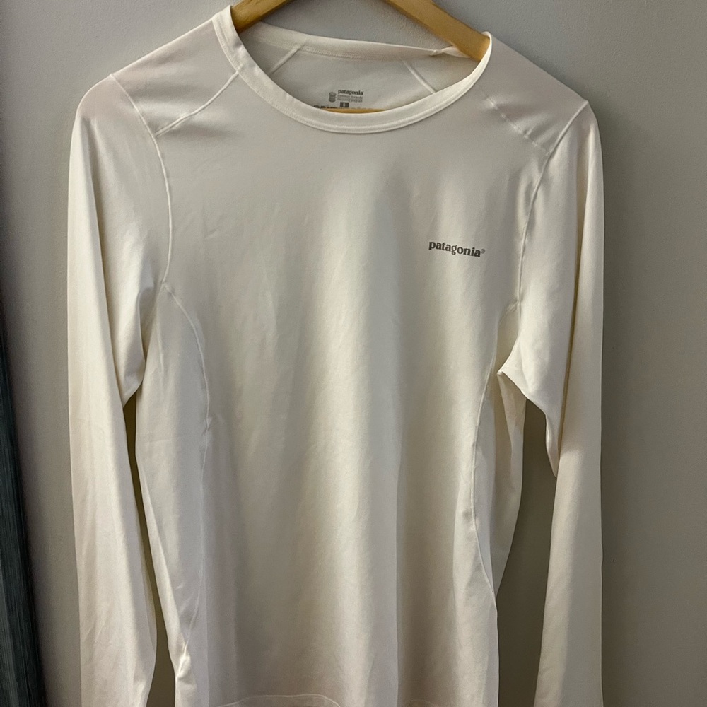 Patagonia shirt Capilene base layer white size S amazing condition